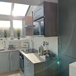 Charm ,3 Bedrooms , 4 Beds,2 Bathrooms Hébergement de vacances