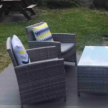 Nyaraló Charm ,3 Bedrooms , 4 Beds,2 Bathrooms Clifden