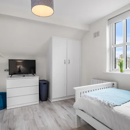Ferienhaus Charm ,3 Bedrooms , 4 Beds,2 Bathrooms