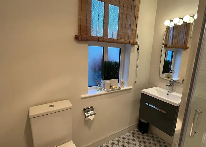 度假居 Charm ,3 Bedrooms , 4 Beds,2 Bathrooms *